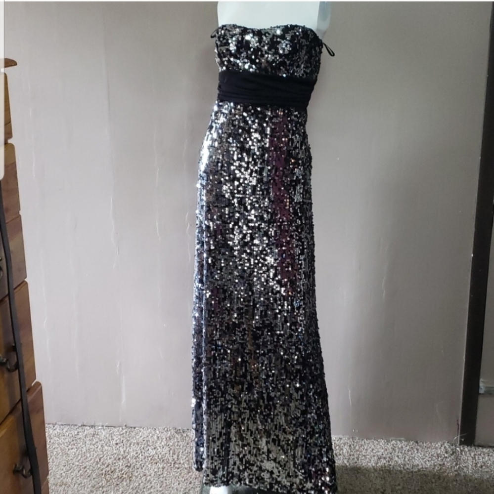 🆕️ Speechless Black Sequin Gown  NWT SZ M